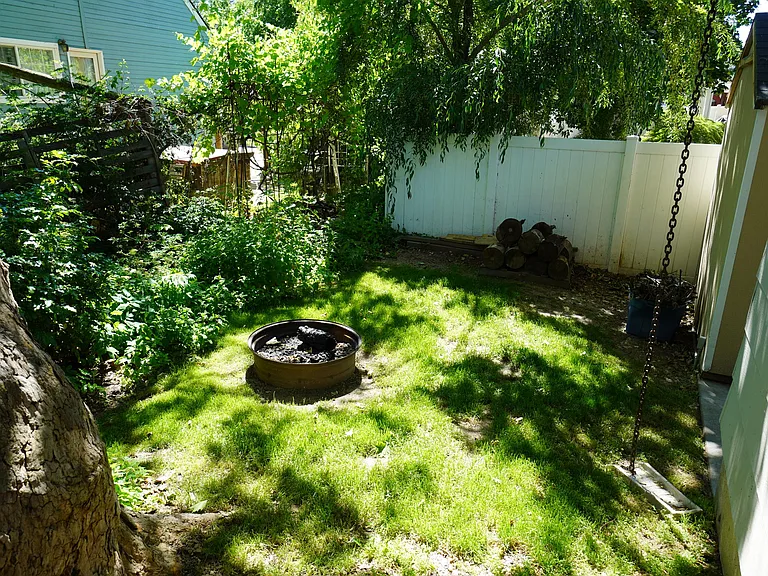 5707 N Bogart Ln — Photo 24