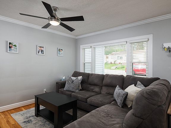 5th image of 115 Lee Ct