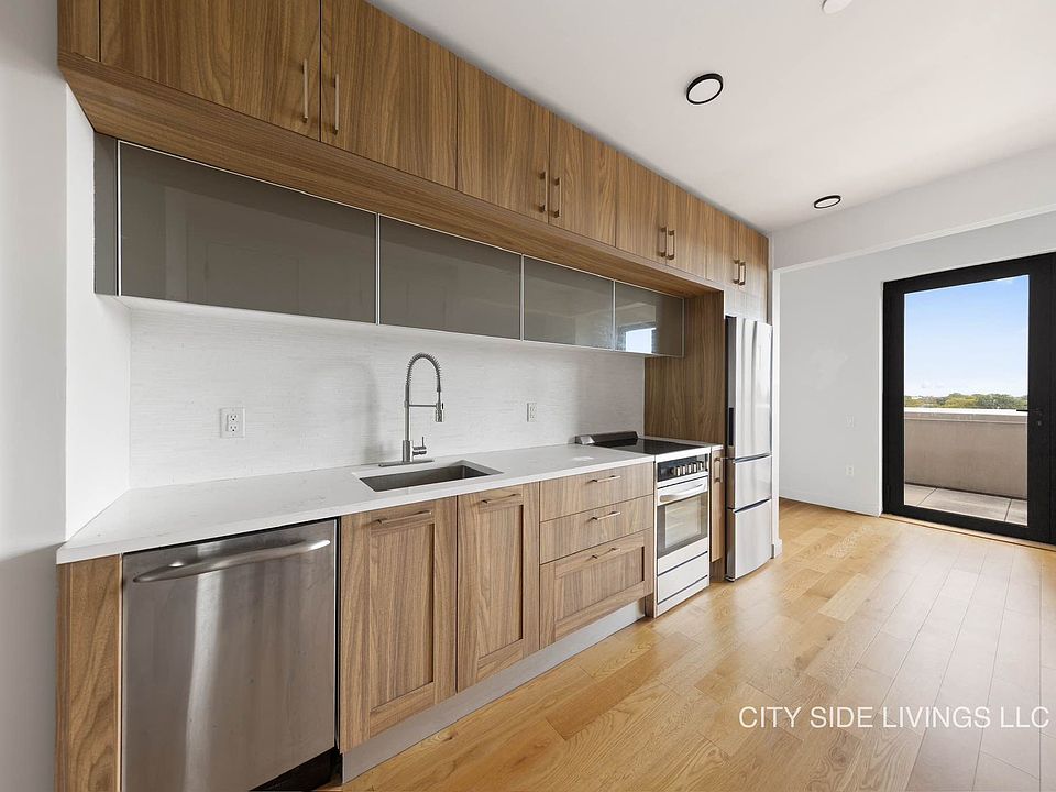 1st image of 1825 Ocean Ave #7J