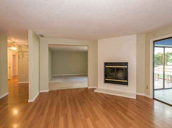 Family Room w/Fireplace