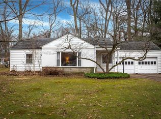 24007 Russell Rd, Bay Village, OH 44140