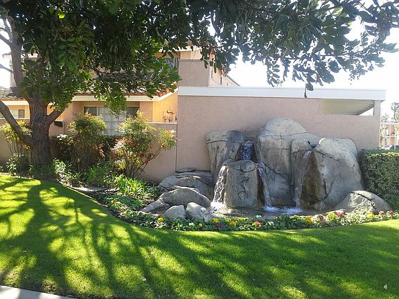 4th image of 739 Paularino Ave #923b68732