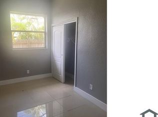 2810 NW 5th St, Pompano Beach, FL 33069
