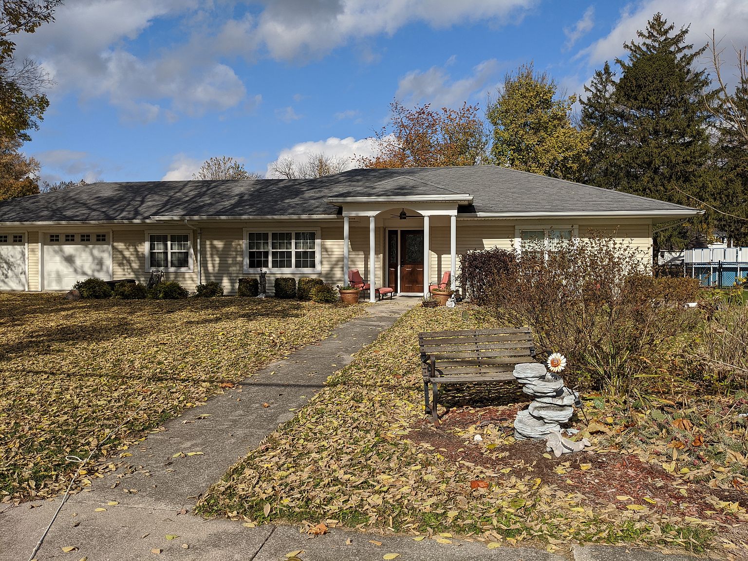 401 E Main St, Ashkum, IL 60911 Zillow