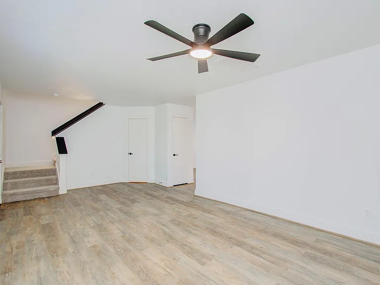6117 Settlers Square Ln — Photo 6