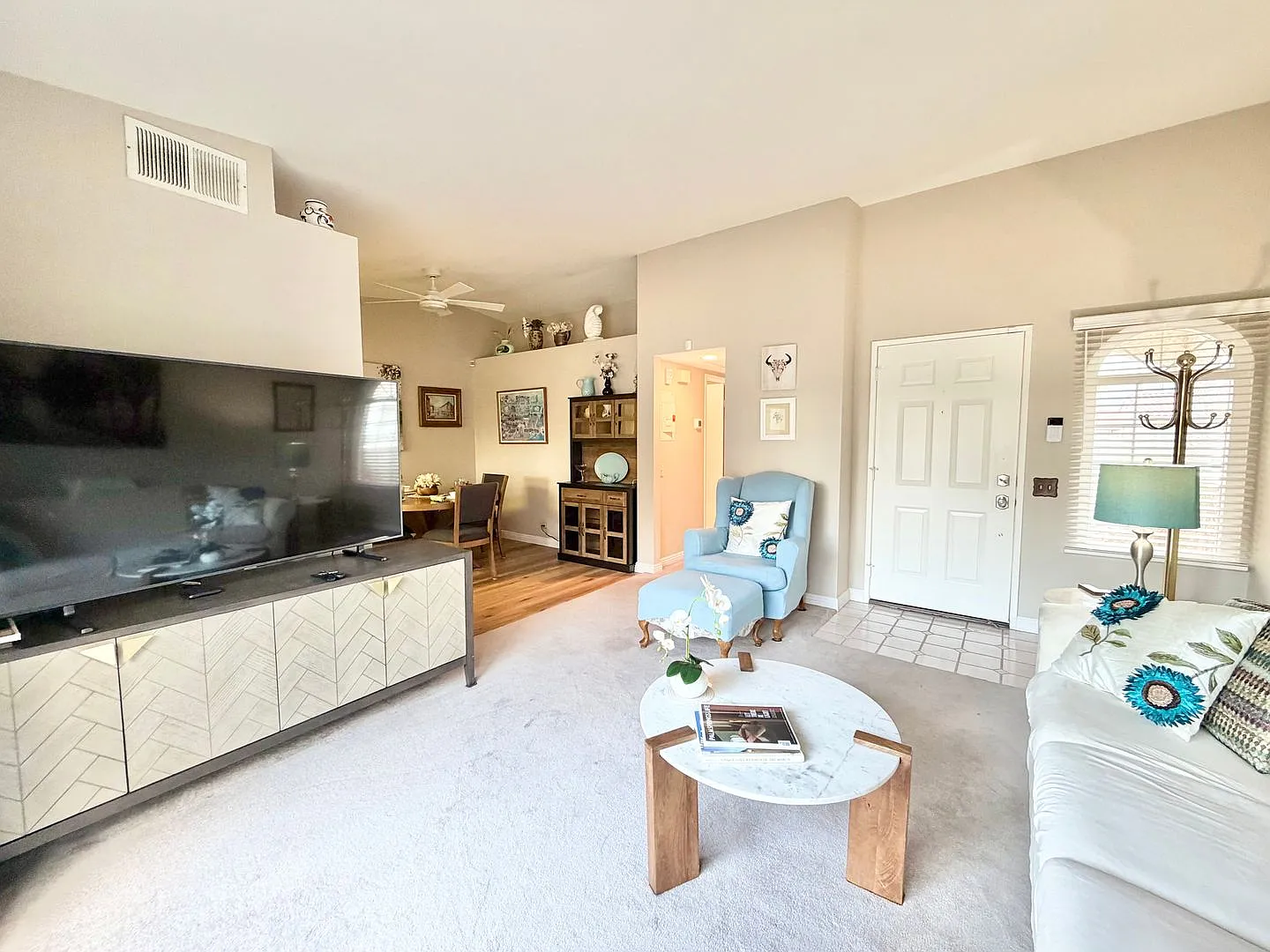 Available Now! 1 Bedroom, 1 Bathroom Condo In Palm Springs! — Photo 3