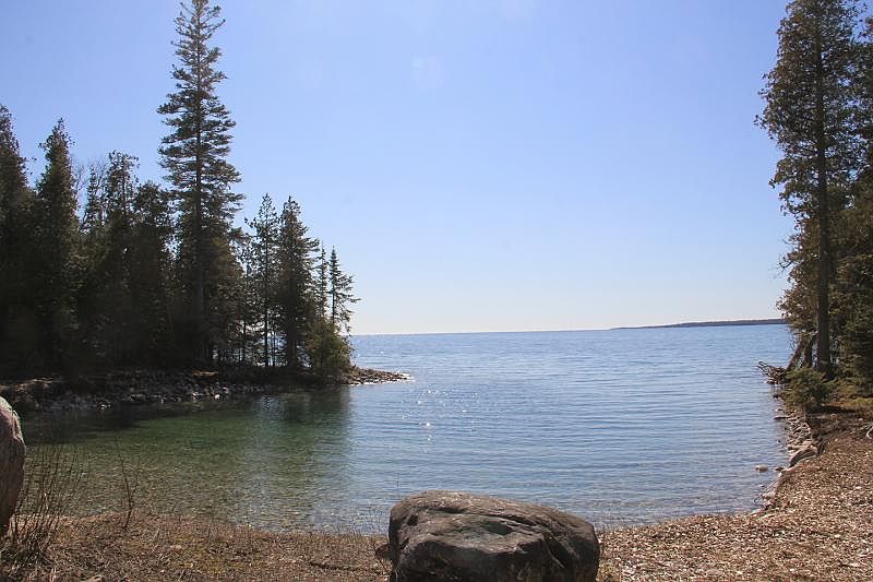 8 S Big Shoal Bay, Drummond Island, MI 49726 MLS 388190033 Zillow