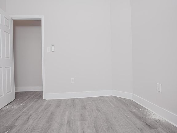 2nd image of 1417 W Olney Ave #31
