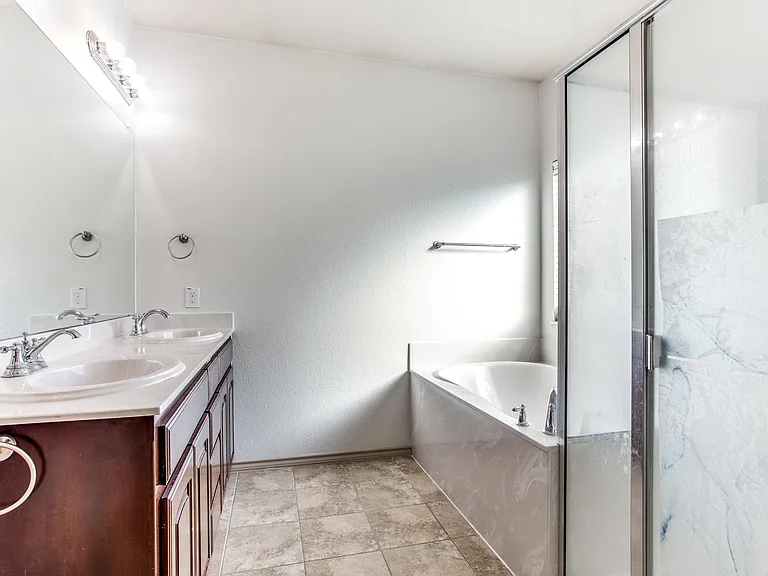 6612 Friendsway Dr — Photo 9