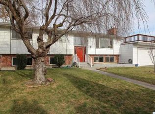821 Road 56, Pasco, WA 99301