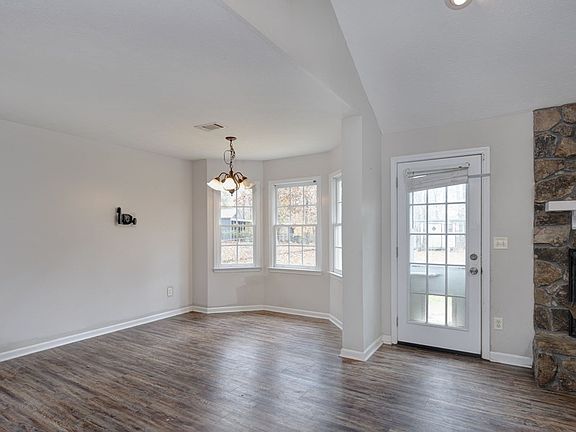 3rd image of 271 Lee Road 2066
