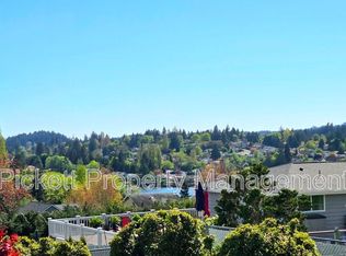 307 E 30th St, Bremerton, WA 98310