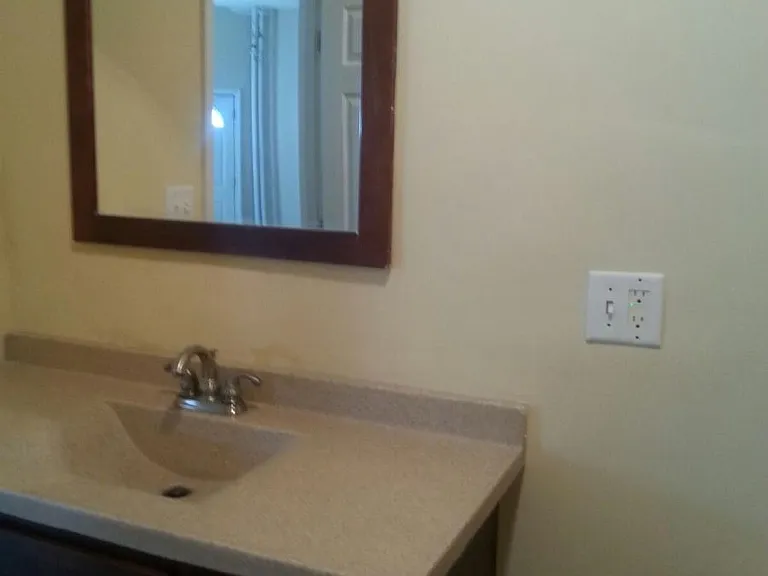 609 McDonough St #1 — Photo 4