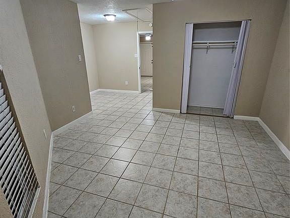 2nd image of 1014 Graham Dr APT A4