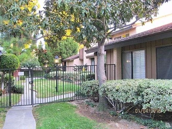 Mature, well maintained Landscaping through out complex