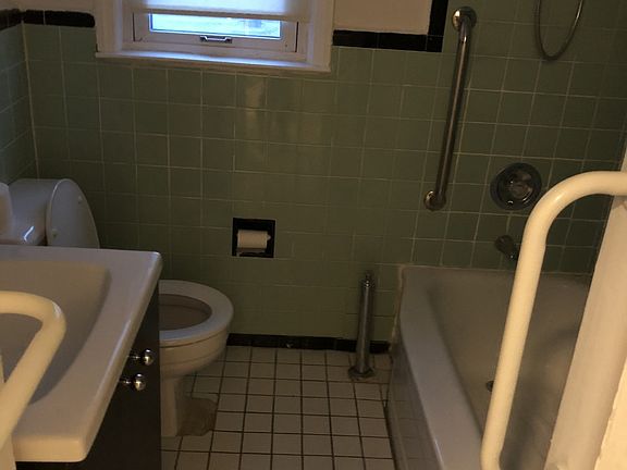 4th image of 26520 79th Ave