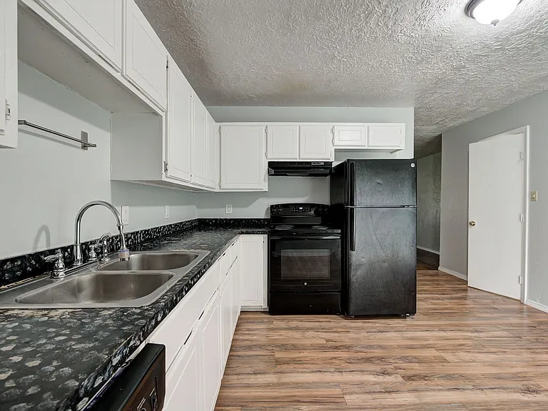1709 Beaumont Dr #1711 — Photo 12