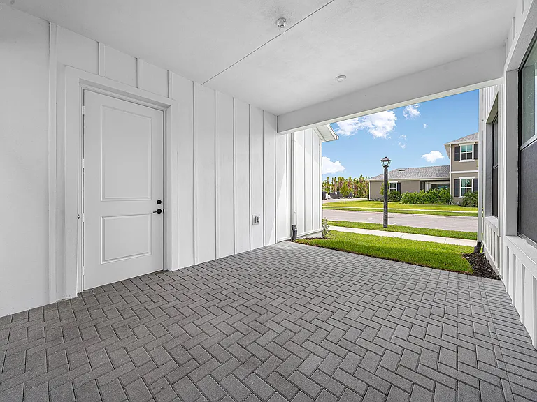 920 SW Newfield Ave — Photo 37