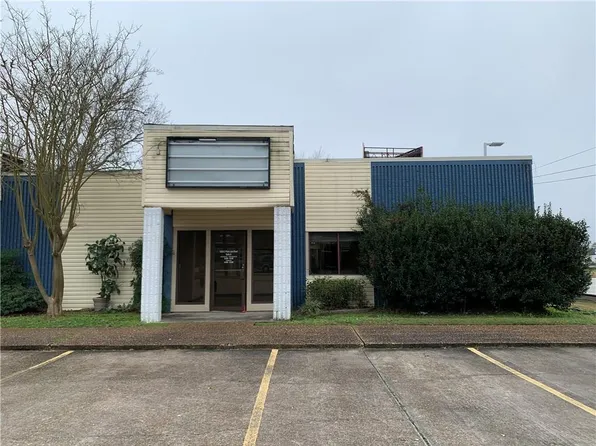 1528 E Prien Lake Rd, Lake Charles, LA 70601