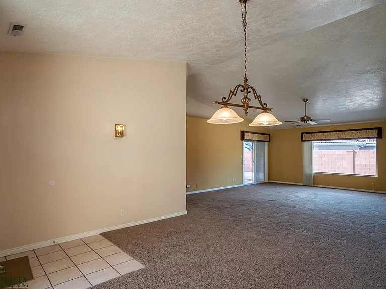 2342 W 1710 North Cir — Photo 14
