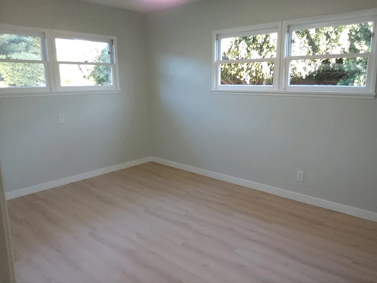 11606 Ellery Dr — Photo 2