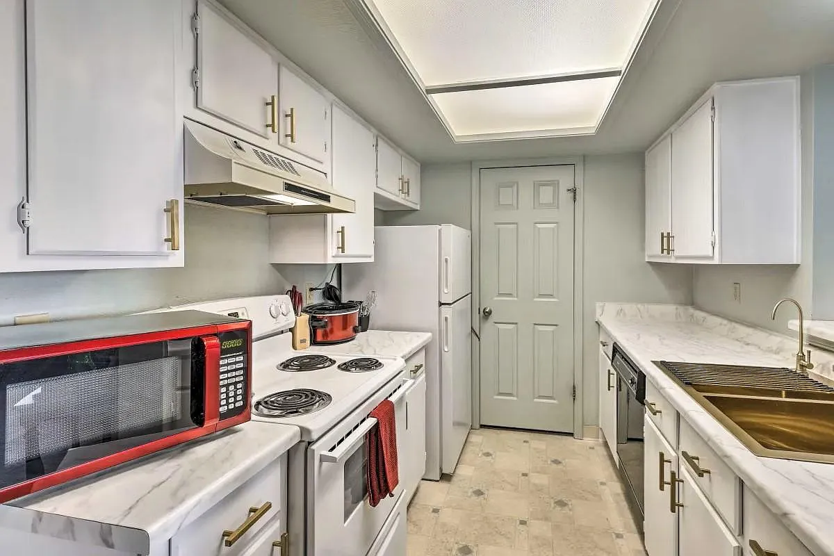 3550 Bay Sands Dr — Photo 4
