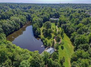 2320 Springvalley Dr, Clemmons, NC 27012