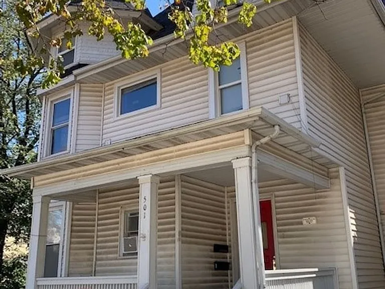 501 W Washington Ave — Photo 1