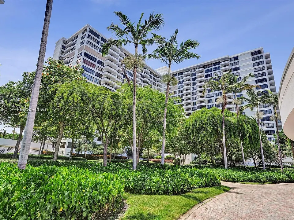 500 Three Islands Blvd #213