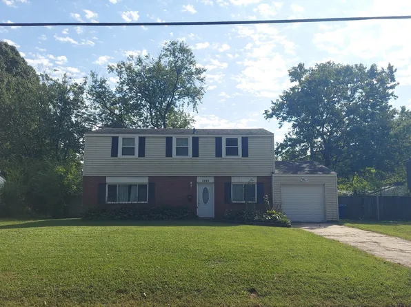 3525 Raintree Rd, Virginia Beach, VA 23452