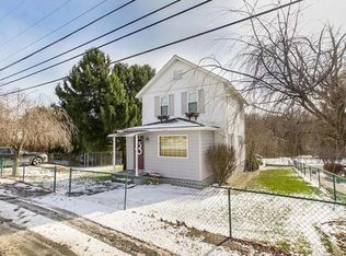 186 Main St, Smock, PA 15480