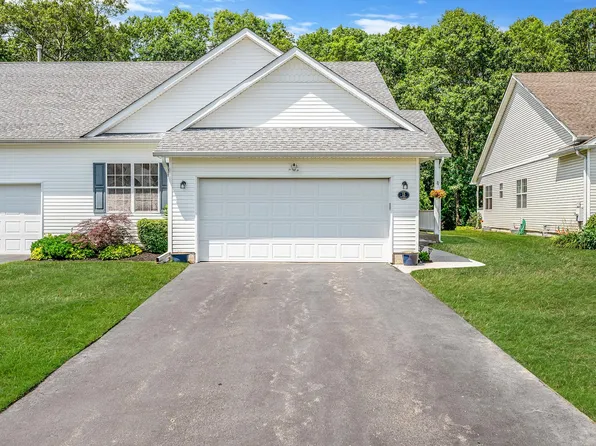 15 Little Leaf Court, Wading River, NY 11792