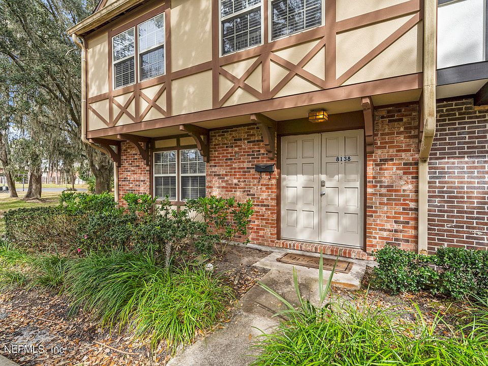 1st image of 8138 SUTTON Place E