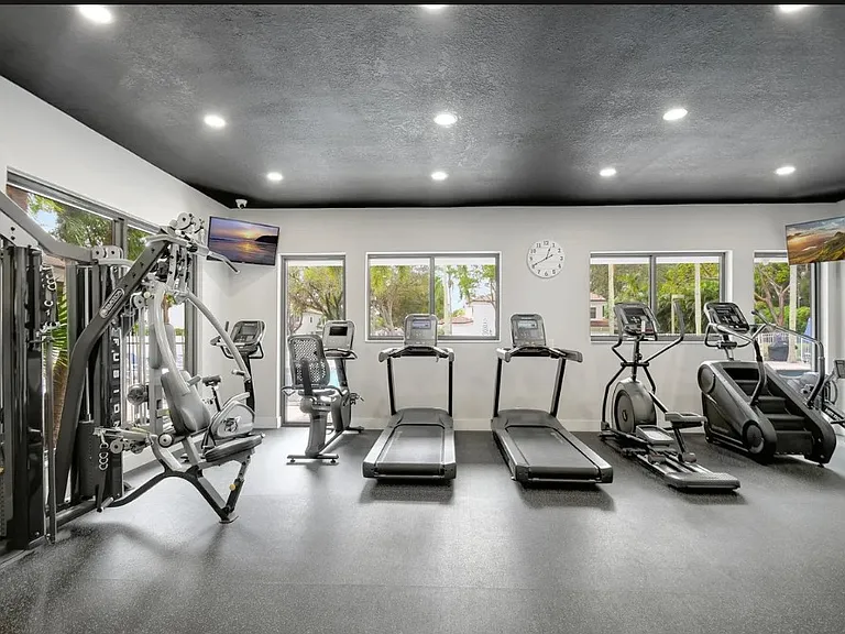 1813 Wood Fern Dr — Photo 27