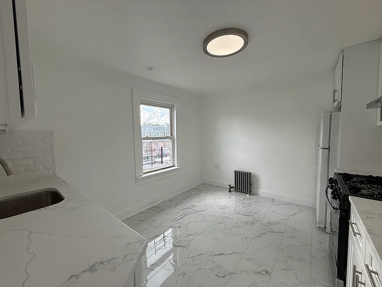 33-28 72nd St #2 — Photo 3