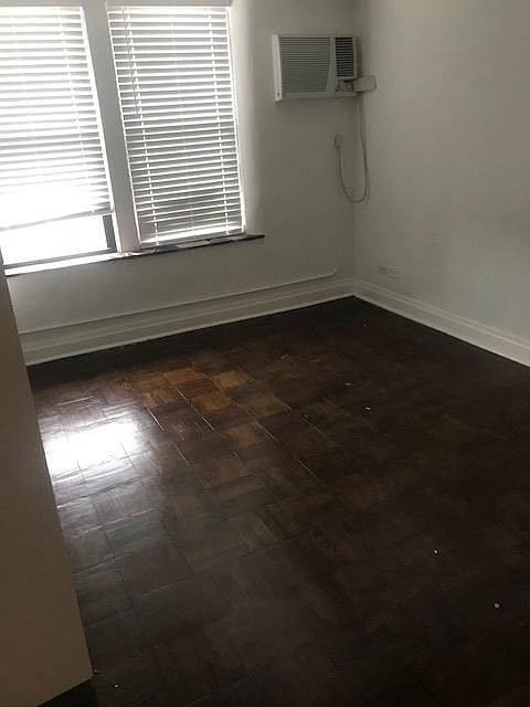 2nd image of 1254 N Wells St APT 402