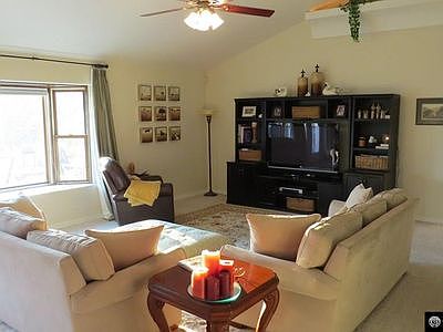 2nd image of 1028 Plateau Ct