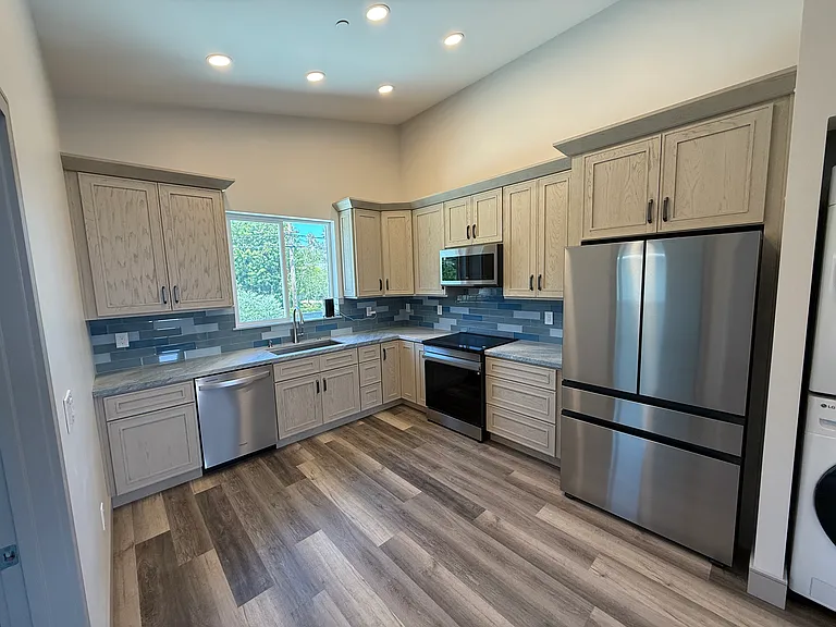 801 Vale View Dr #B — Photo 30