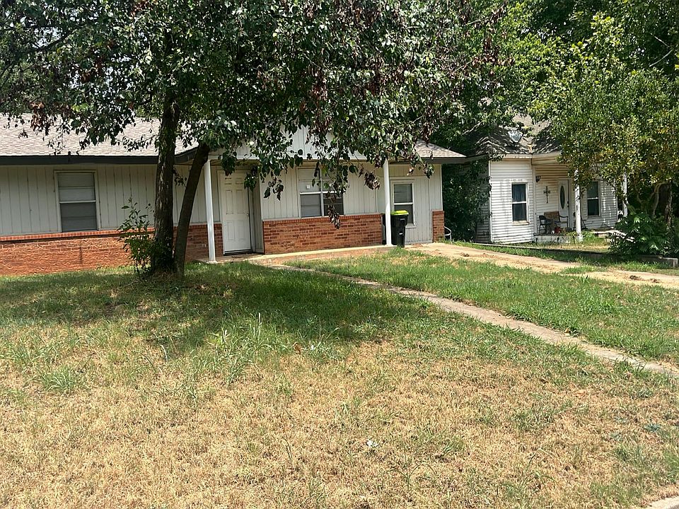 1st image of 205 W Jefferson St