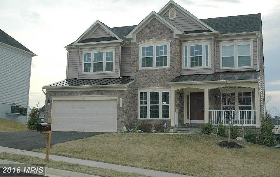 1st image of 9 Latham Ln