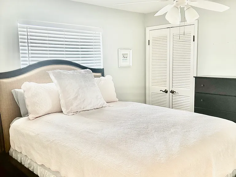 381 De Lido Ct — Photo 30