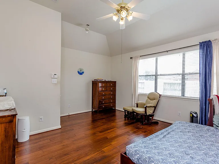 6706 Ashworth Dr — Photo 18