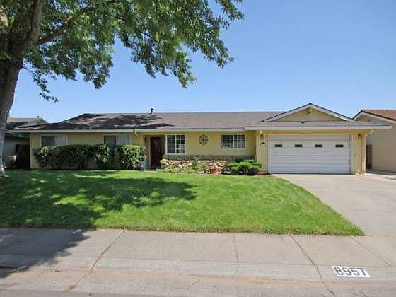 1st image of 8957 Plaza Park Dr