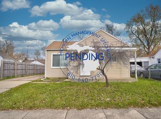 1389 Kenneth St, Burton, MI 48529