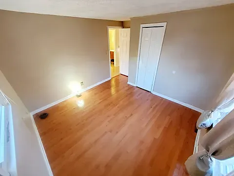 3 bed, 988 sqft, $1,800 — Photo 4