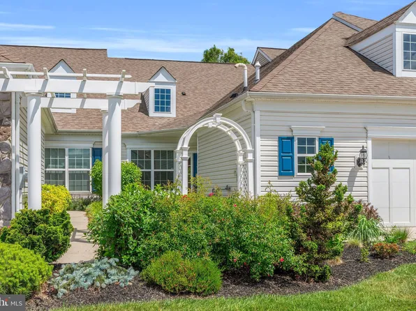 173 Sparrow Dr, Hamilton, NJ 08690