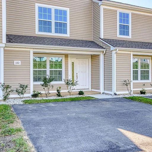 3 bed, 3.5 bath, 1782 sqft, $1,780 — Photo 2