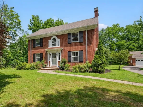 175 S Main St, Hudson, OH 44236