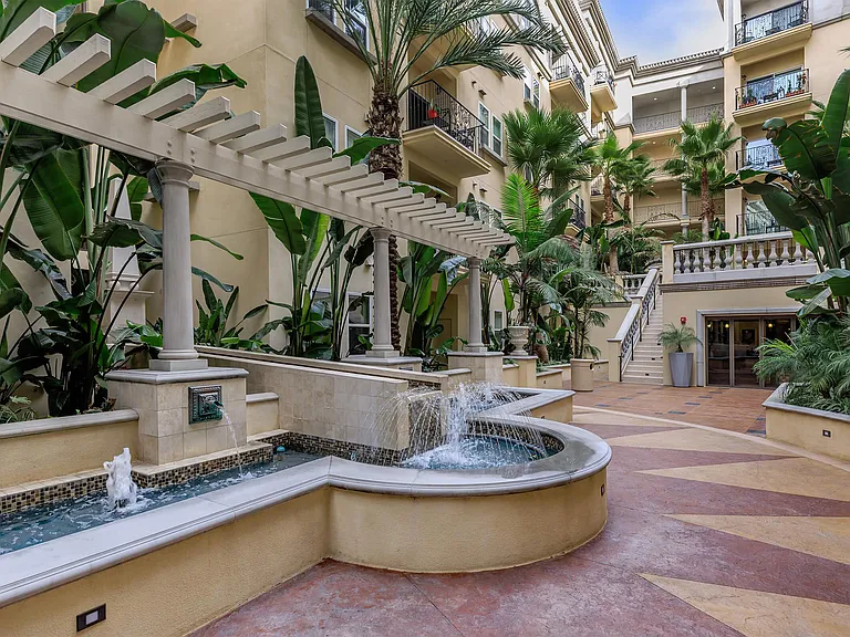 Serene Fountains