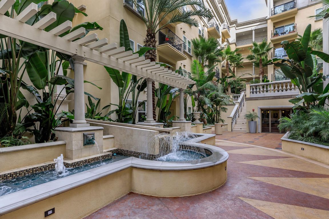 Serene Fountains